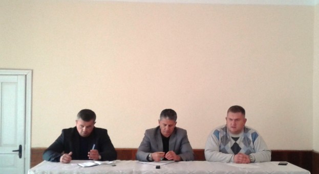 duzhe-prosyly-vytyagnuty