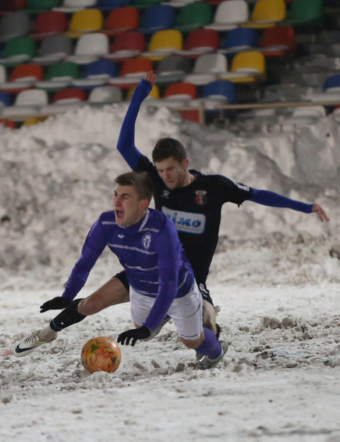 za-ochevydne-porushennya-pravyl-na-tarasu-gromyaku-suddya-chomus-ne-pryznachyv-penalti