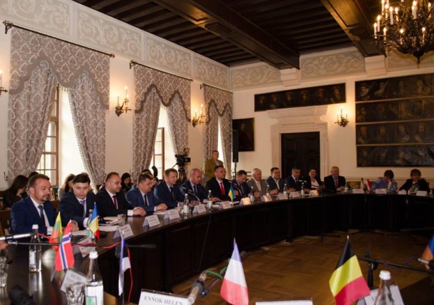 18670976_985614764875442_2635371294772194169_n