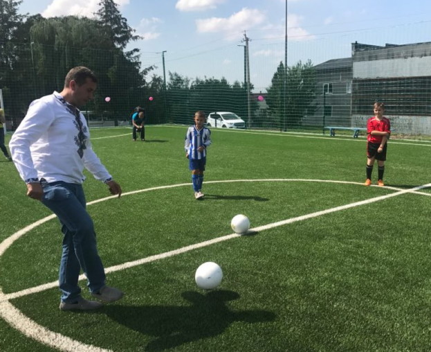 20526435_2010906795601576_1233370295_n