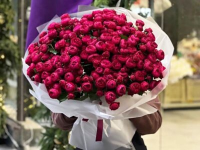 півоноподібні троянди