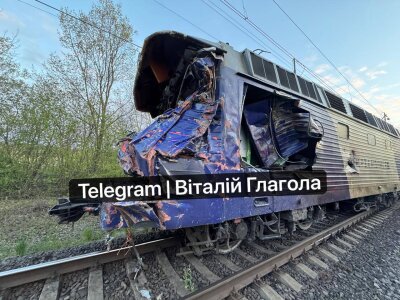 поїзд