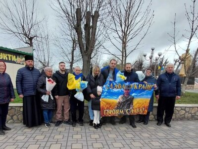 повернулися з полону