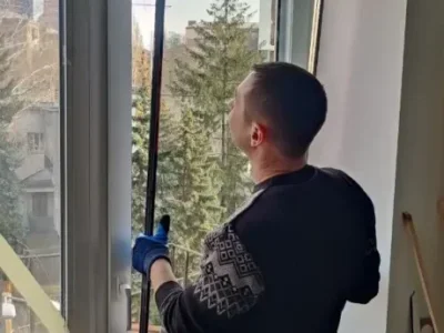 замінити розбите скло