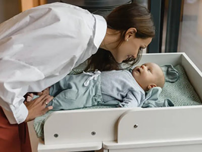 комод із пеленальним столиком