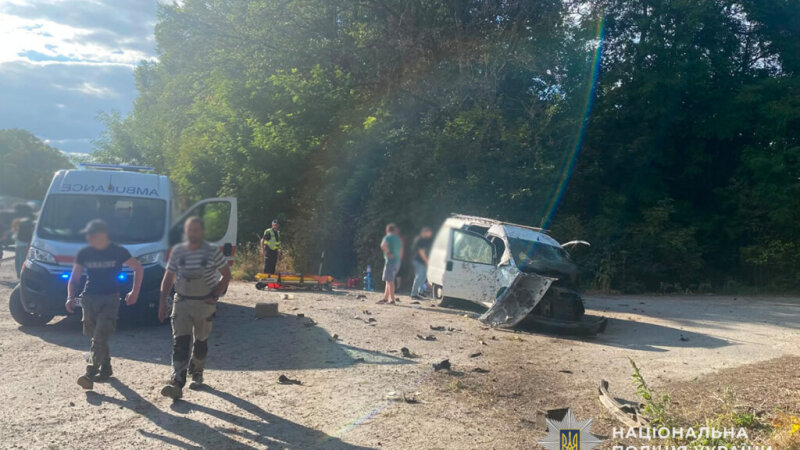Шестирічний хлопчик у реанімації: моторошна ДТП на Зборівщині забрала два життя