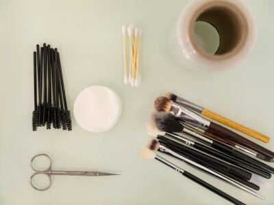 матеріали для бровиста