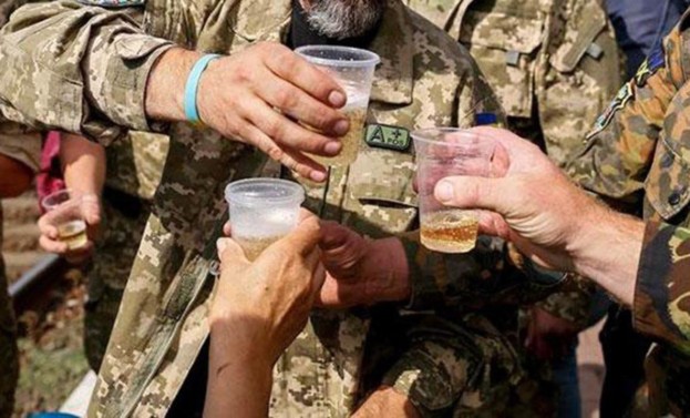 Тернопільський суд оштрафував солдата за розпиття алкоголю у військовій  частині під час воєнного стану