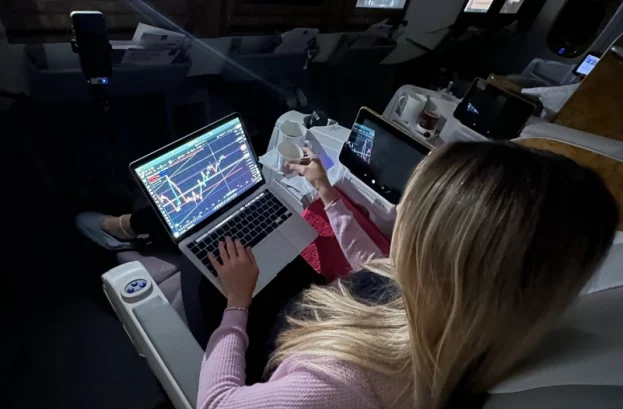 Фото Катерини Шухніної за роботою