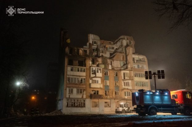 У Тернополі завершено пошуково-рятувальні роботи на двох будинках, атакованих росіянами