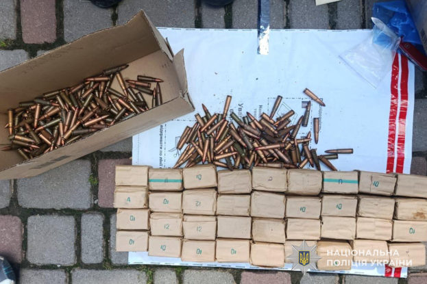 Мешканець Заліщиків збирав зброю в домашніх умовах (фото)