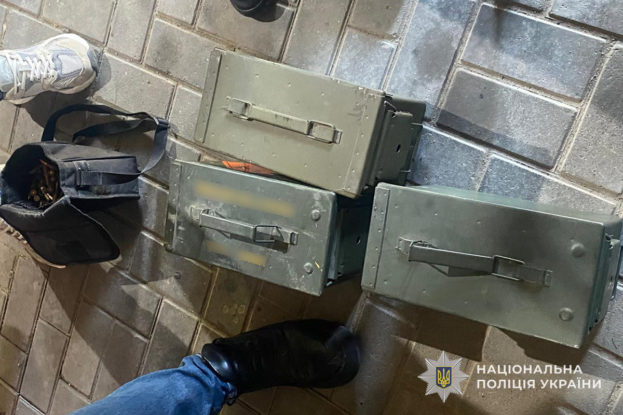 Мешканець Заліщиків збирав зброю в домашніх умовах (фото)