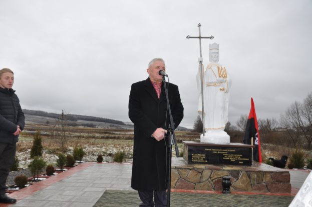 Родина колишнього мера Монастириськів профінансувала спорудження пам’ятника князю Володимиру