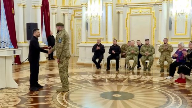 Захисник з Тернопільщини став повним кавалером ордена За мужність