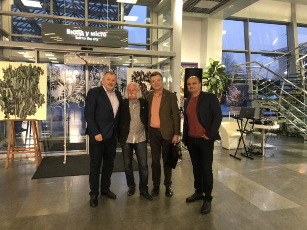 Чому всесвітньовідомий художник з Тернопільщини в свої 90 пішов до суду: дві версії подій