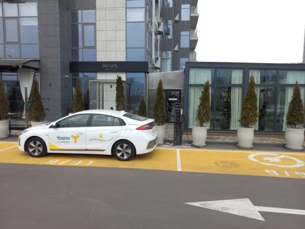 Octa Energy та YASNO розпочали співпрацю: українські зарядні станції обирають лідери енергоринку