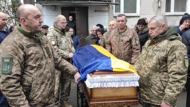 Козівщина попрощалася з Героєм, котрий загинув на Донеччині