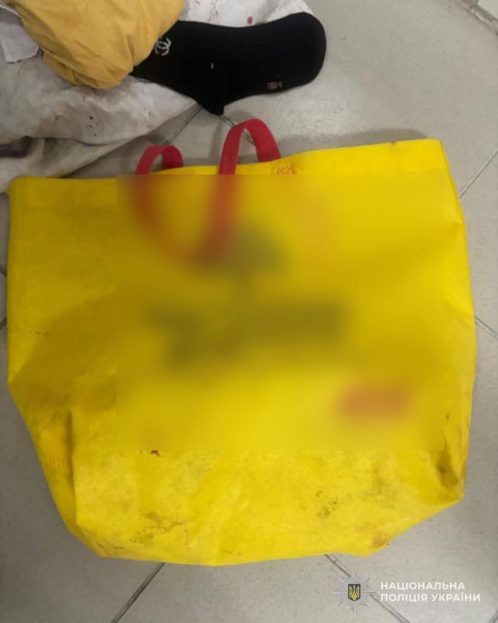 Жителька Зборова у підїзді залишила новонароджену дитину