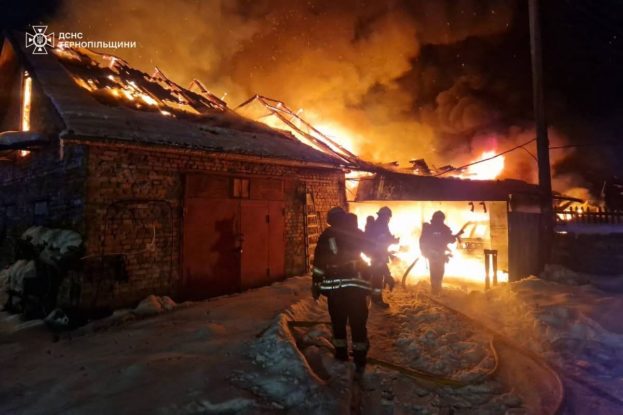 Біля Тернополя горіла пилорама