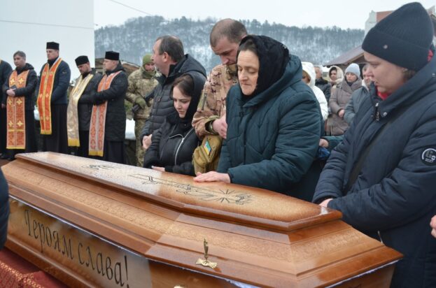 Загинув у бою за Україну: Тернопільщина зустріла загиблого Героя