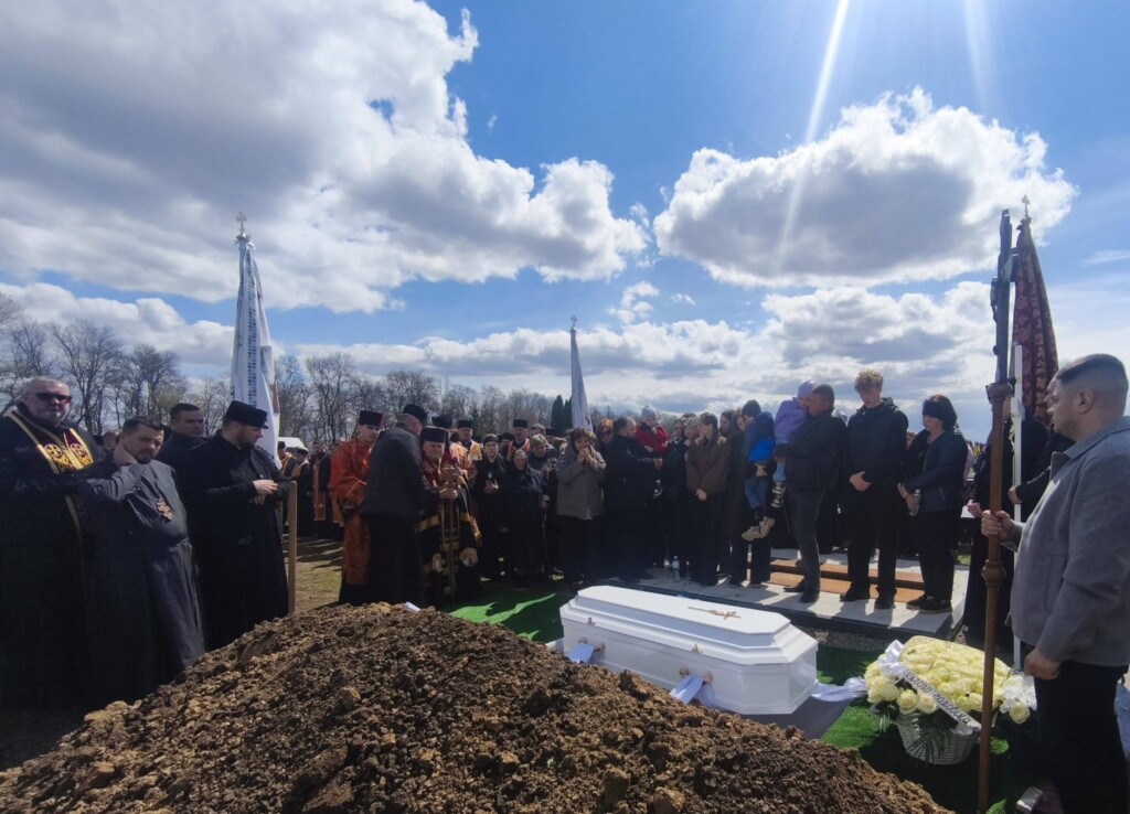 Тернопільщина попрощалась з 29-річною їмостю Вікторією