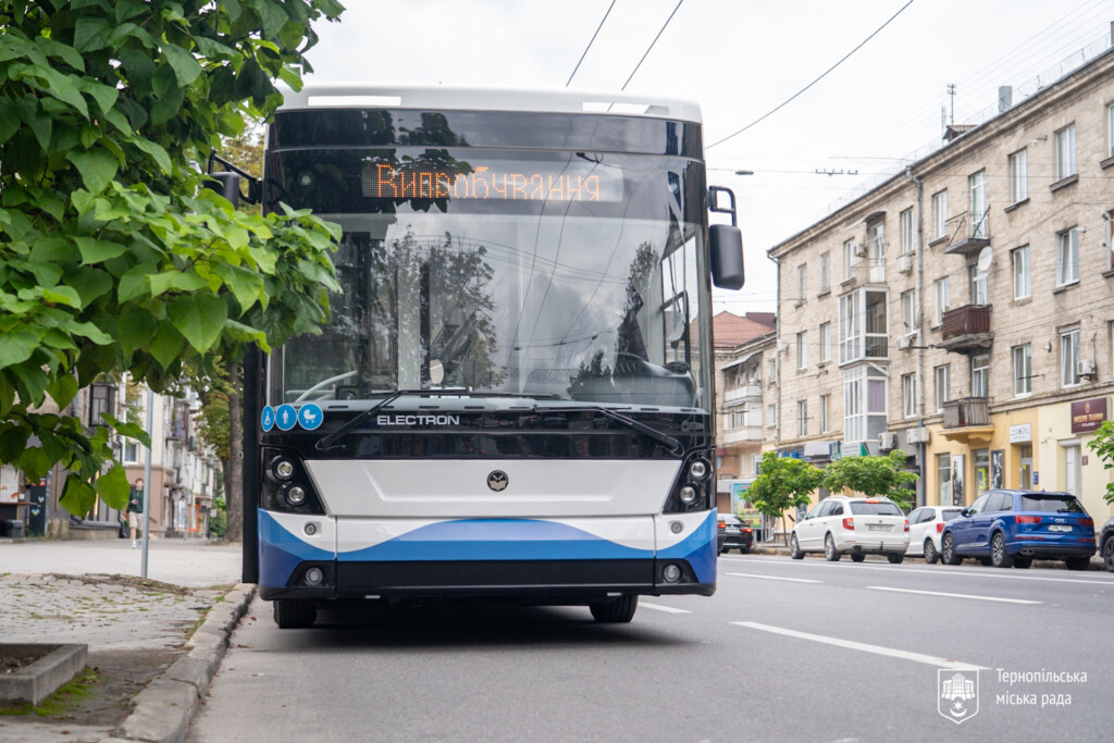 У Тернополі вже курсують дев’ять нових тролейбусів «Електрон»