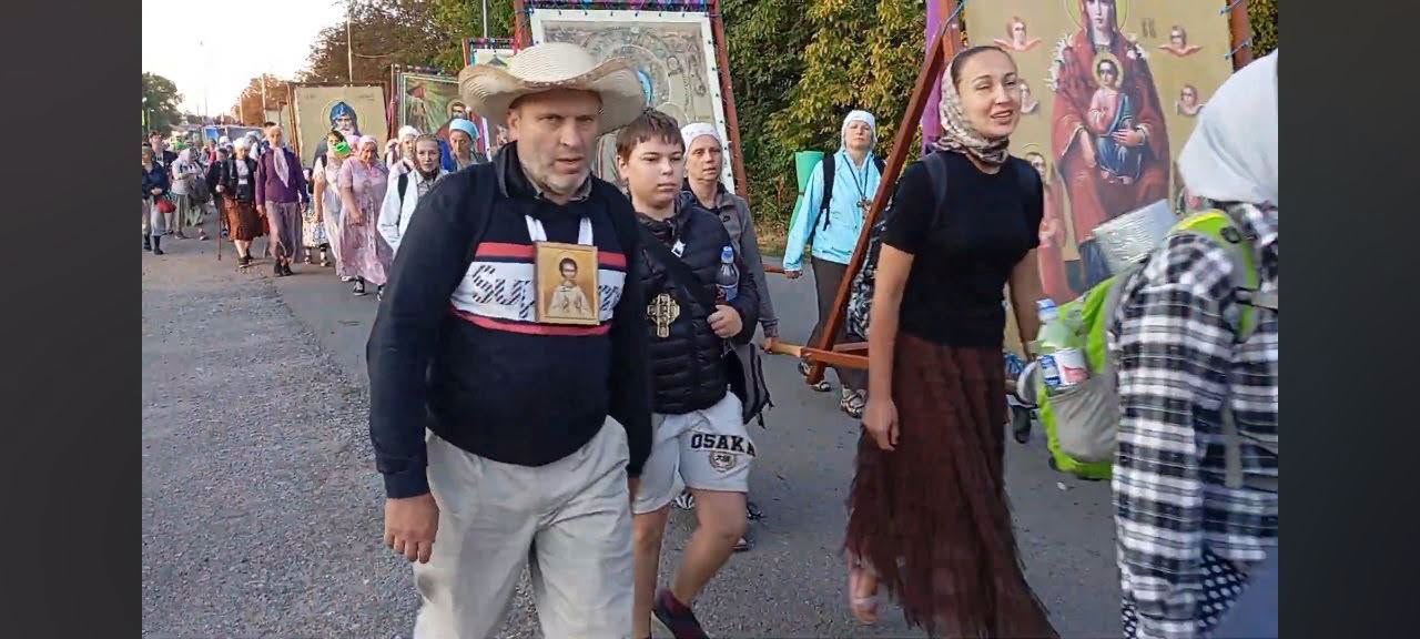 Колишній радник голови ТОВА розкритикував хресну ходу до Почаєва через російську символіку