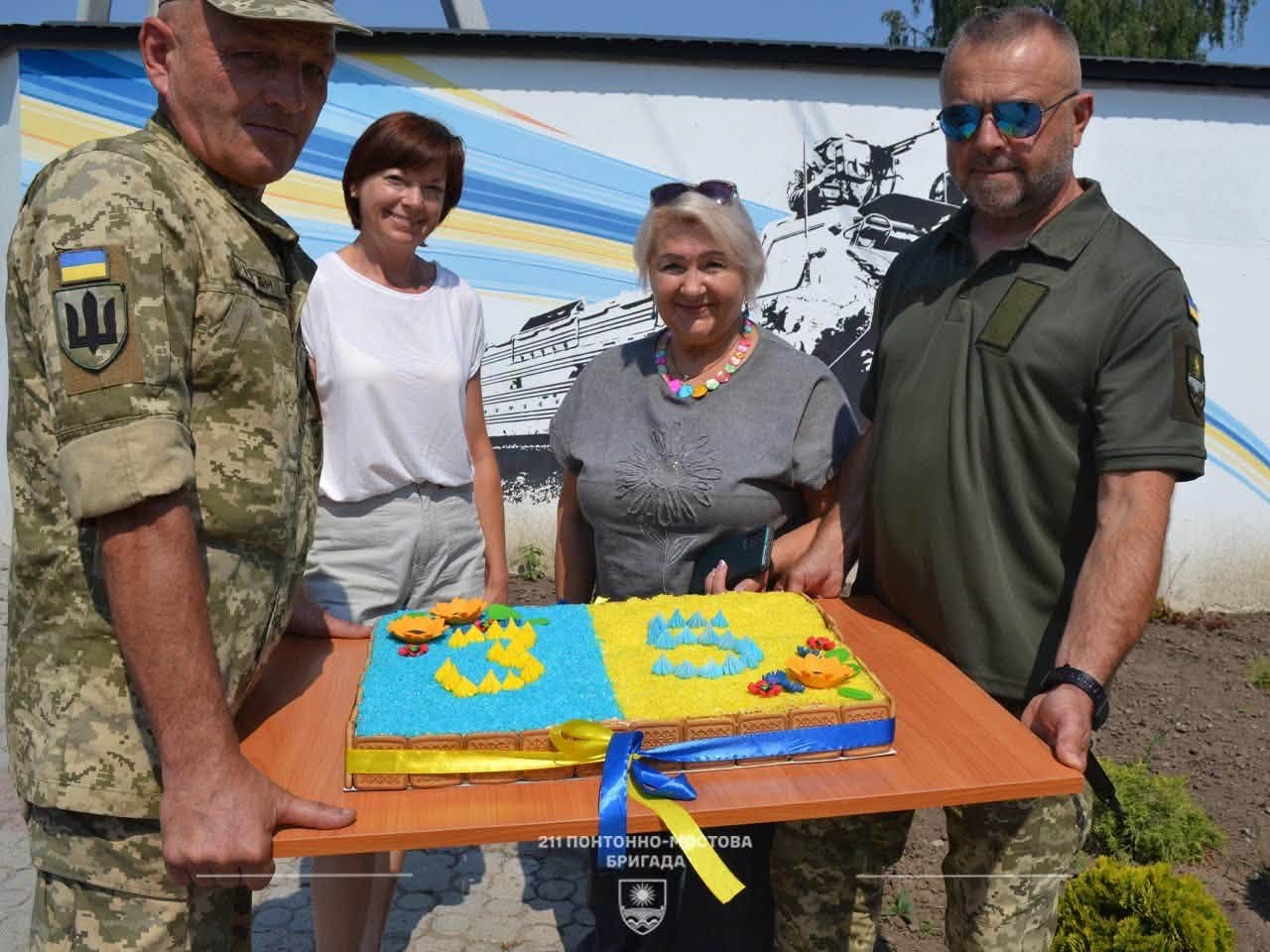 Ліцеїсти з Гусятинщини долучилися до кулінарної ініціативи «Пиріг Перемоги»