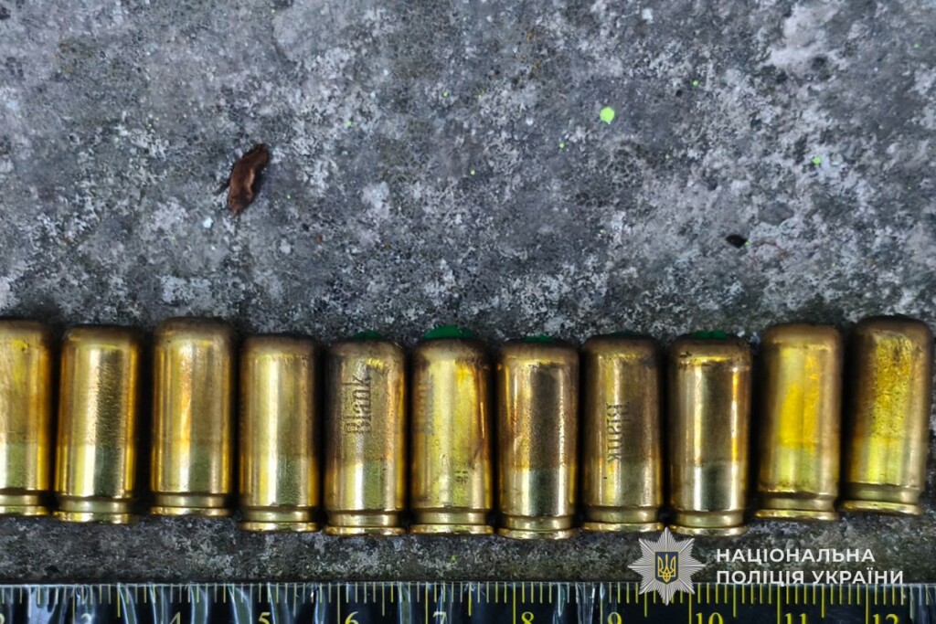 У Тернополі нетверезий чоловік стріляв із вікна квартири
