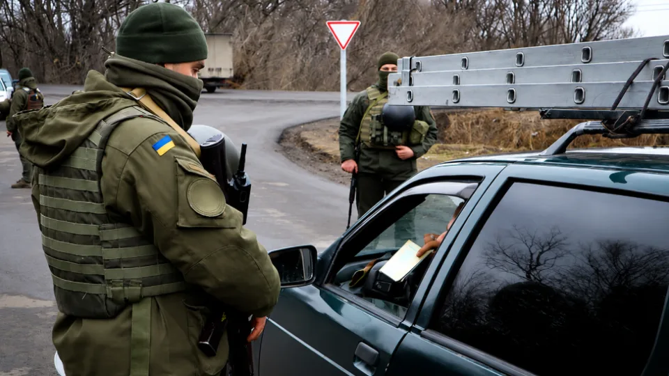 На Тернопільщині чоловіка зупинили на блокпосту і мобілізували: ВЛК він пройшов лише наступного дня – справа дійшла до суду